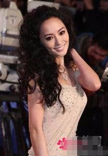 娱乐圈爆料外国女人是谁,那位被热议的外国女人究竟是谁?  第2张 娱乐圈爆料外国女人是谁,那位被热议的外国女人究竟是谁?  第2张